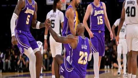 塞鸟三语自豪宣布国足征召，倾力助梦想启航