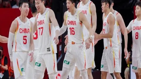 拜仁庆贺64岁马特乌斯华诞：传奇生涯410战荣膺15冠